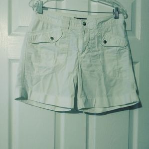 🐔LAUREN RALPH LAUREN WHITE SHORTS🐧